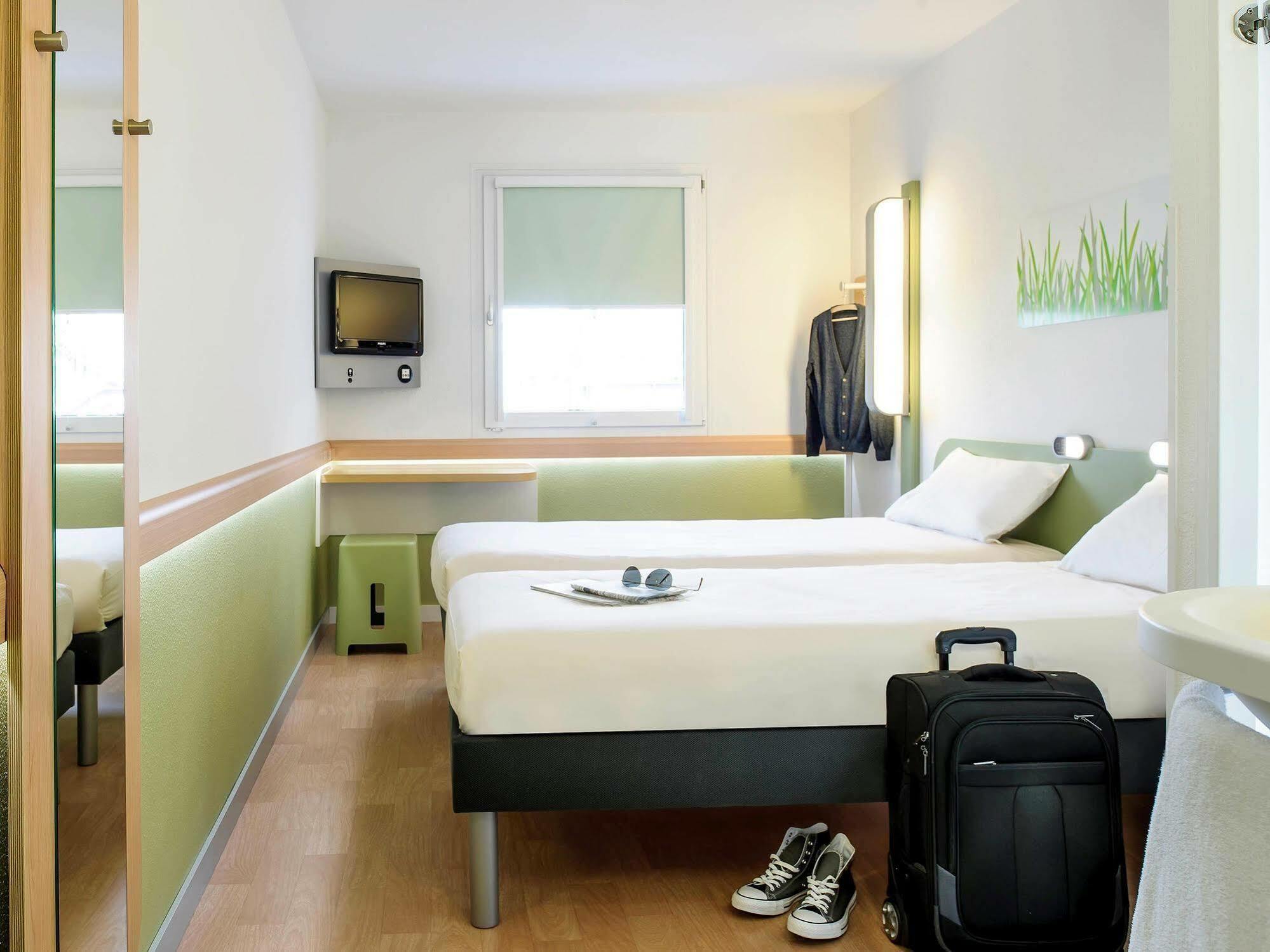 Ibis Budget Fontainebleau Avon Luaran gambar